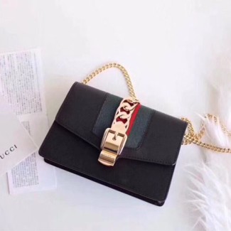 구찌 실비 미니 가죽 체인백 494646 블랙