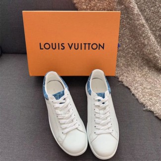 루이비통 신상 스니커즈 1A4WTT