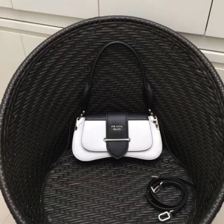 프라다 시도니 가죽 숄더백 1BD168 화이트