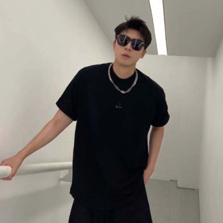 발렌시아가 남여공용 반팔  528807-2