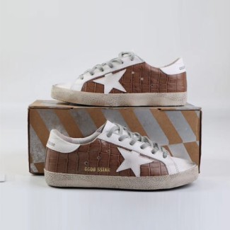 골든구스 남여공용 신상 스니커즈 G305959