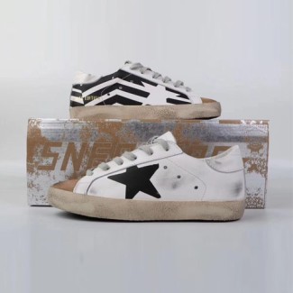 골든구스 남여공용 신상 스니커즈 G305961