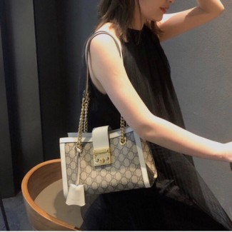 구찌 GG수프림 패드락 스몰 숄더백 498156 화이트