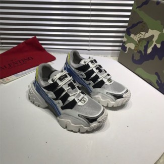 발렌티노 남여공용 신상 스니커즈 2S0S22-4