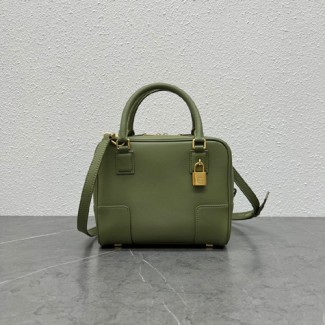 로에베 아마조나 19 스퀘어백 11900-1